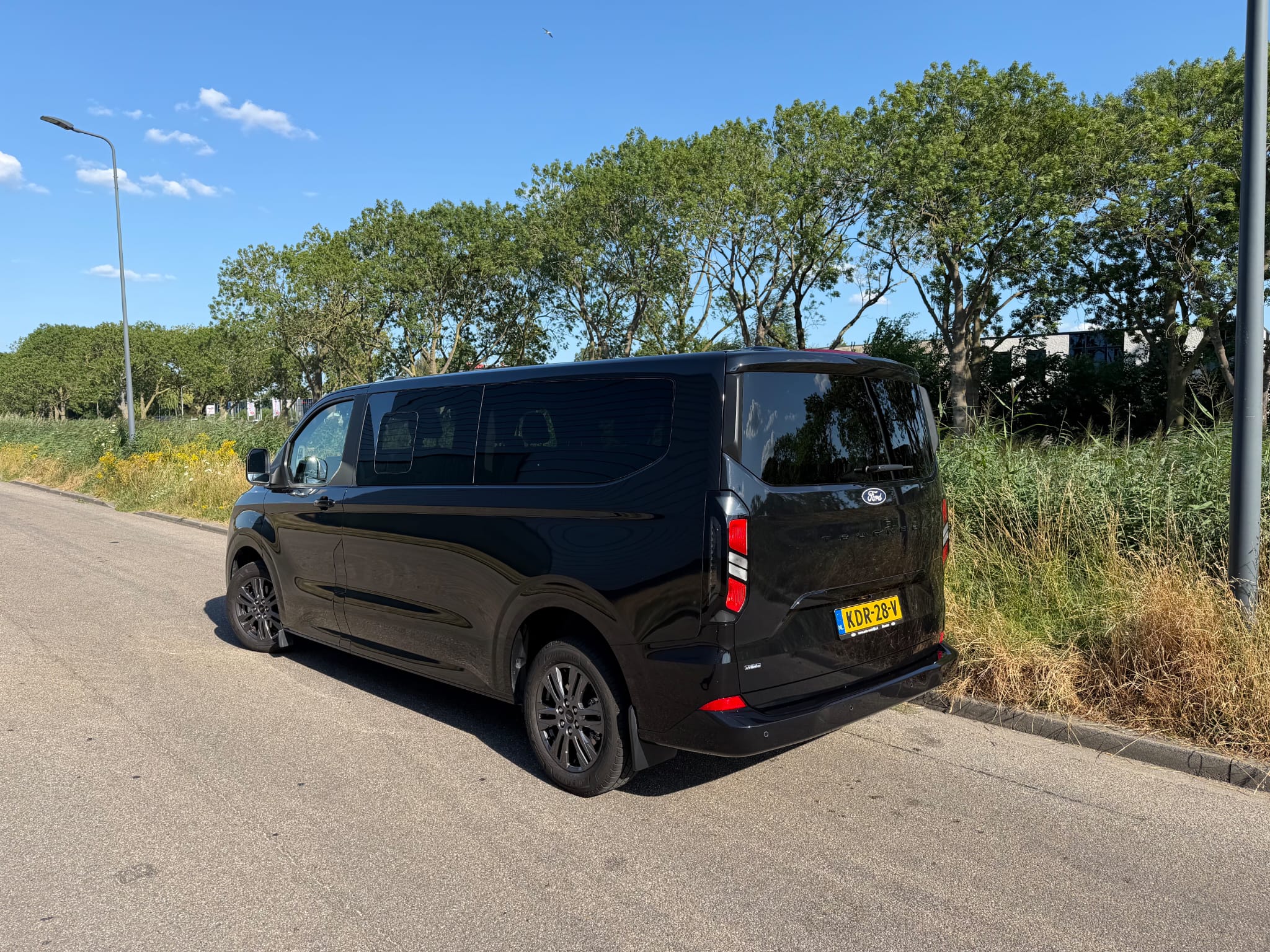 Ford Tourneo Custom van achteren